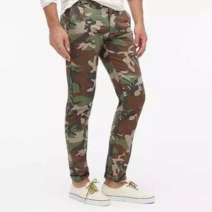 J CREW 484 Slim-fit Broken-in chino in camouflage, NWT, 33W x 32L